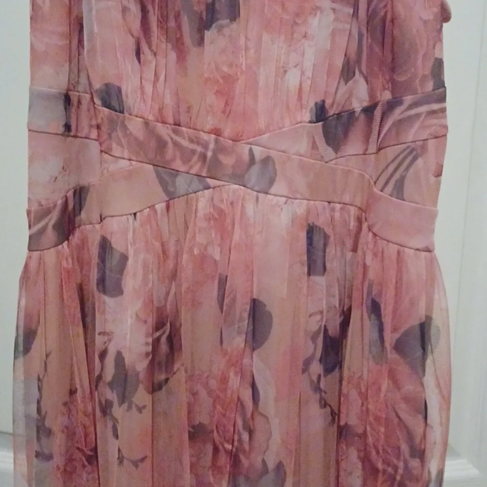PLUS SIZE 2X MAXI DRESS,  NWT - Picture 2 of 3